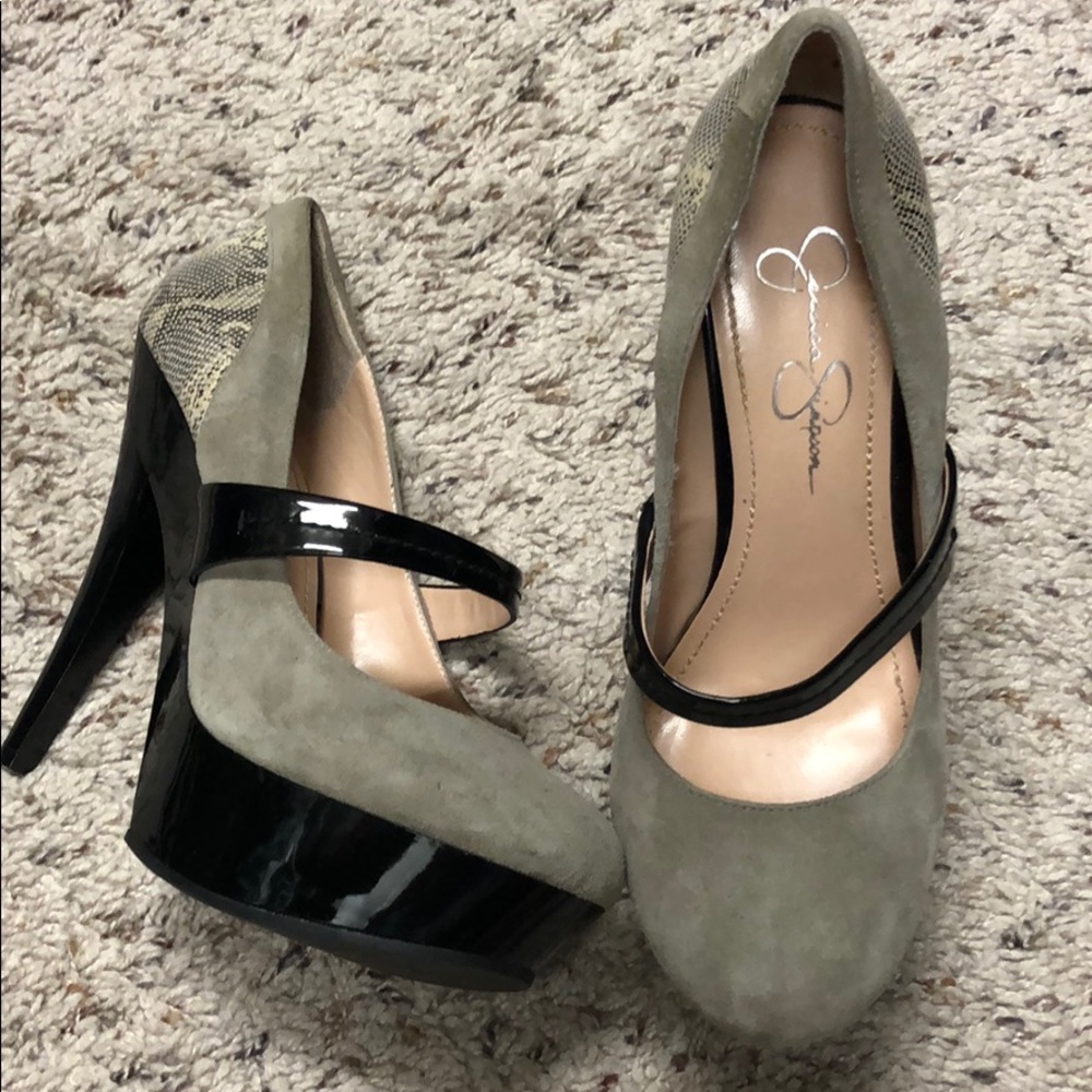 Gently used Jessica Simpson platform